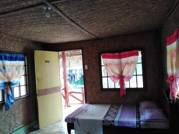 Why Not Restobar Cottages Sabang  Exterior photo